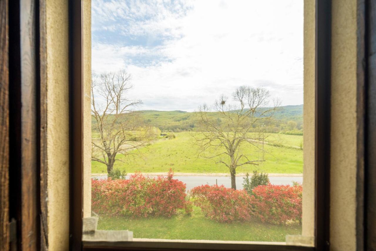 Agriturismo Due Ponti Chianni Bagian luar foto