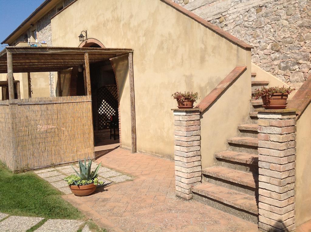 Agriturismo Due Ponti Chianni Bagian luar foto